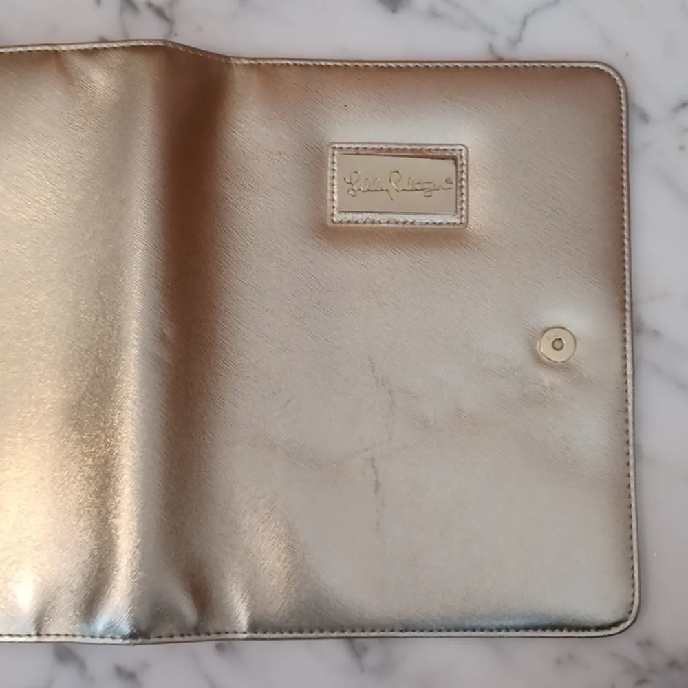 Lilly Pulitzer Gold Agenda Folio Gold exterior pink interior 8
